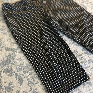 Black and White Capri Pants Unlsted by Kenneth Cole size 18
